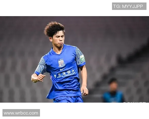 江波龙足球明星的崛起与未来展望：从青训到职业生涯的精彩旅程