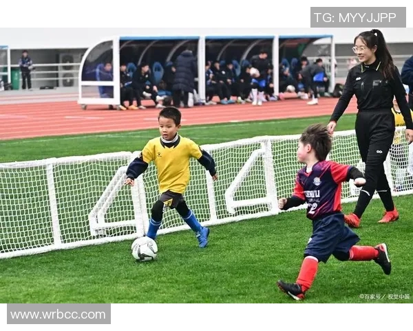 上海足球队耐力训练的挑战与突破探索